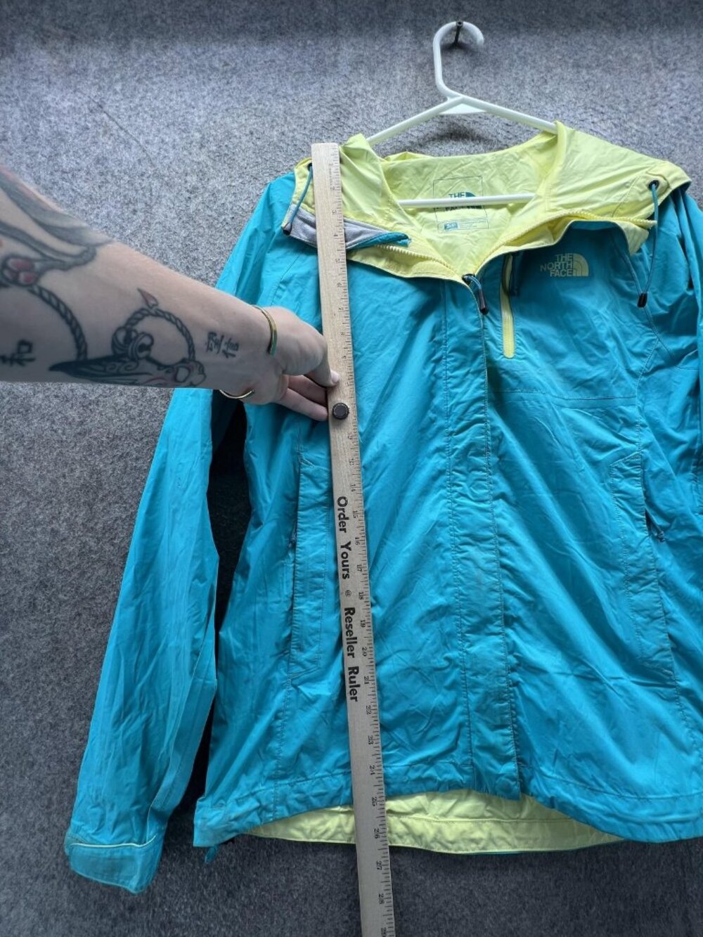 The North Face Jacket Womens Small Blue Colorblock Hooded Windbreaker Hiking - Picture 2 of 12